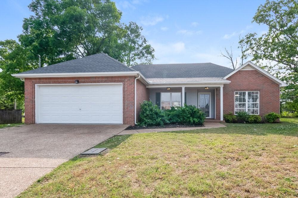 816 Thomas Bay Ct