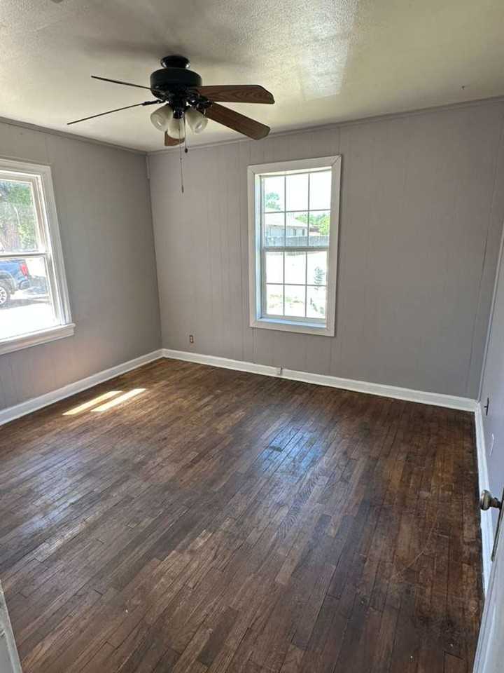 829 S Lipscomb St #1 - Photo 5 of 7