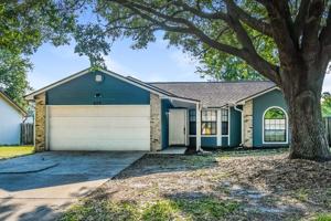 featured image of 8155 Pineverde Ln