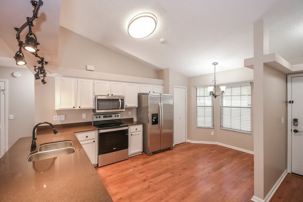 8155 Pineverde Ln - Photo 7 of 16