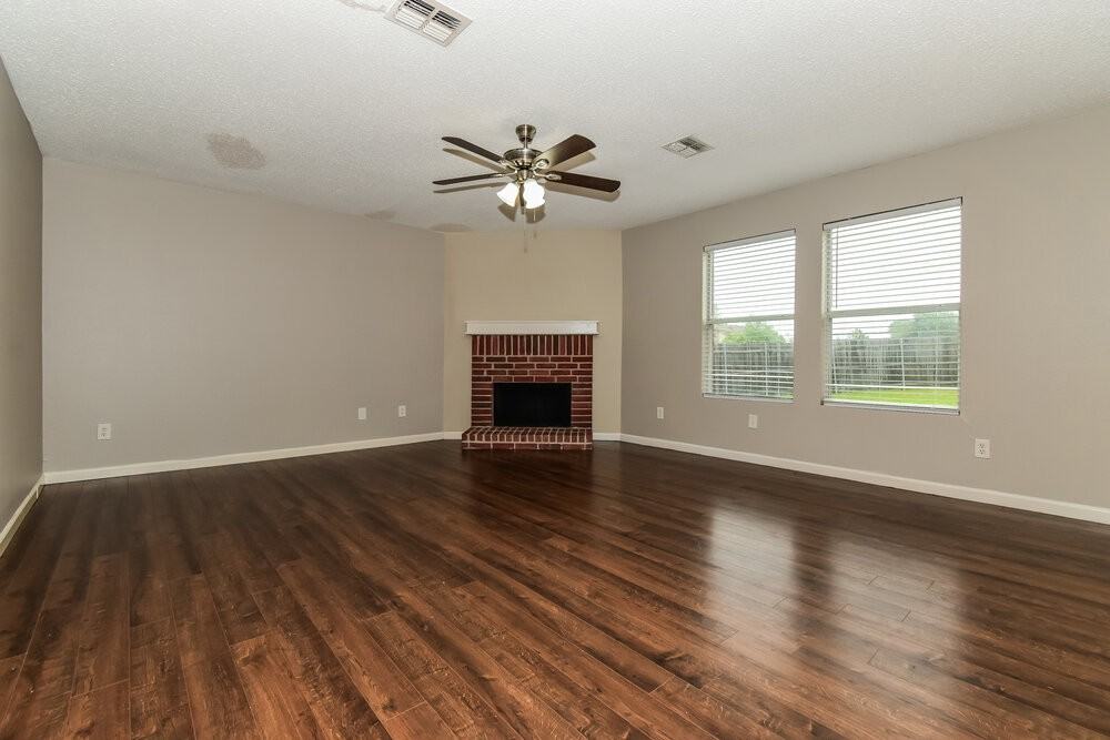 2316 Graystone Dr - Photo 5 of 17