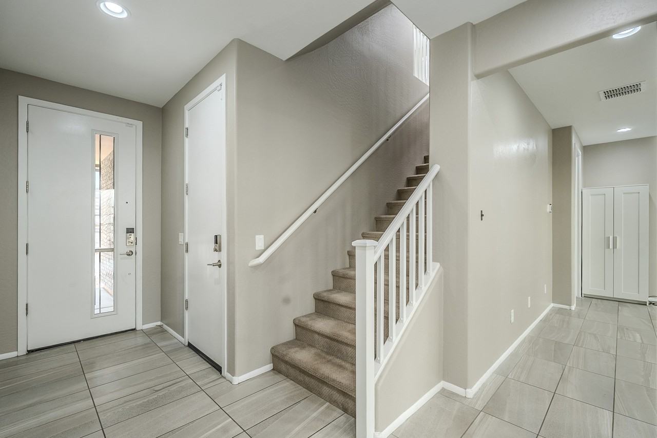 7050 W Carter Dr #1 - Photo 4 of 50