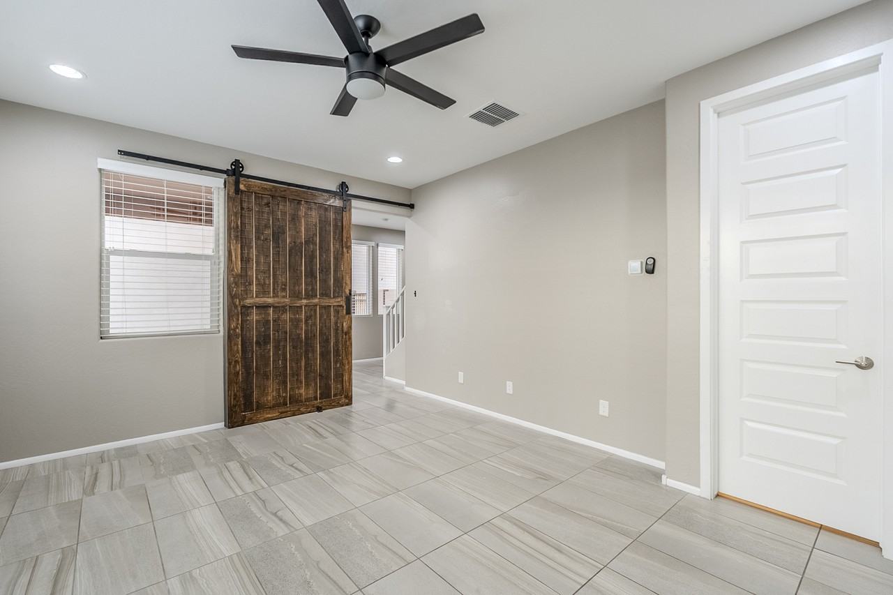 7050 W Carter Dr #1 - Photo 7 of 50