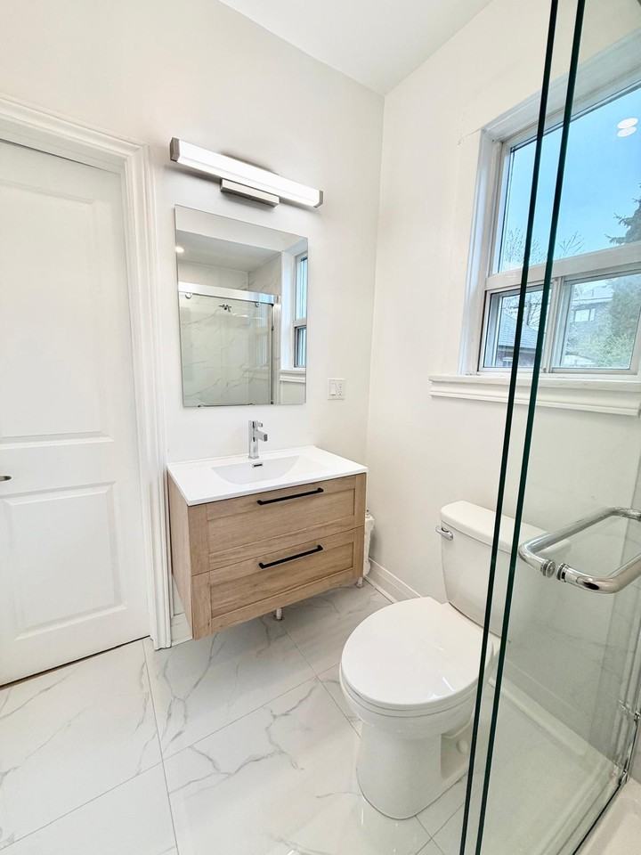 275 Lauder Avenue #1 - Photo 6 of 13
