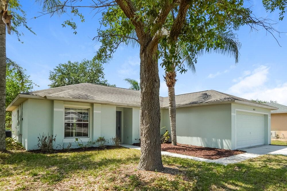 11837 Windflower Ct - Photo 3 of 16