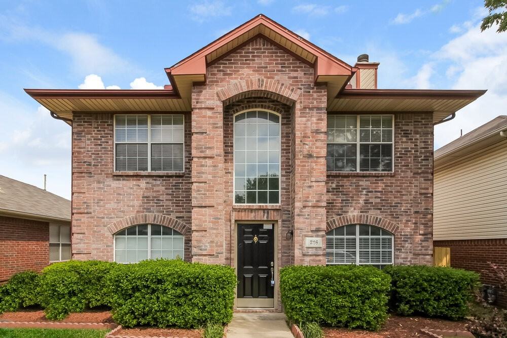 216 High Pointe Ln