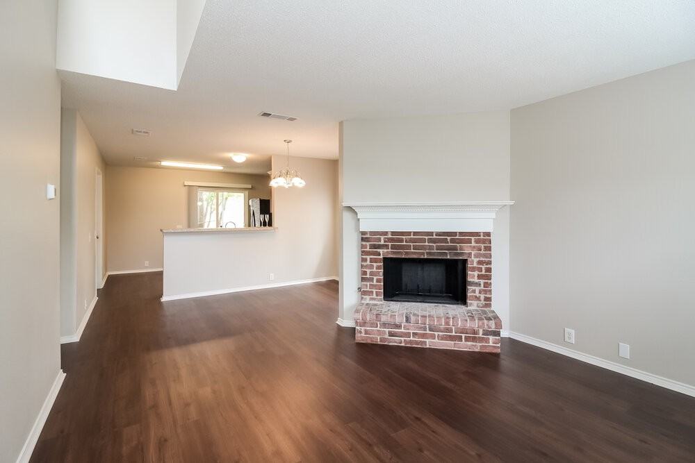 216 High Pointe Ln - Photo 3 of 15