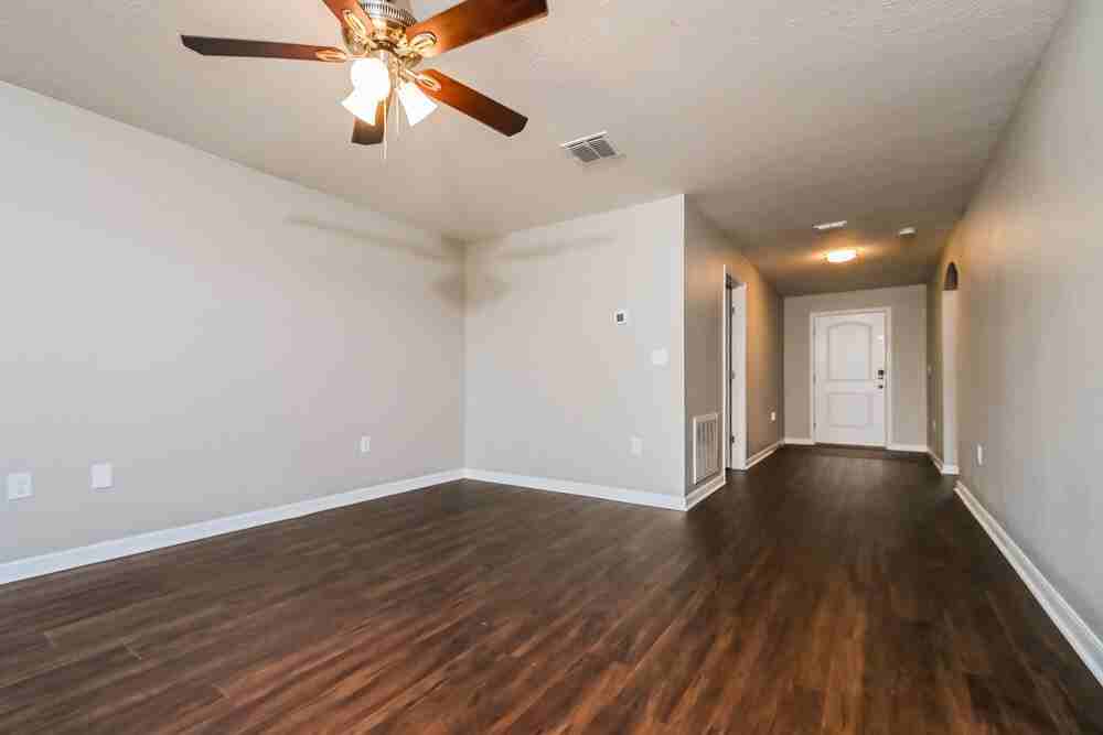 720 Chatham Walk Dr - Photo 3 of 16