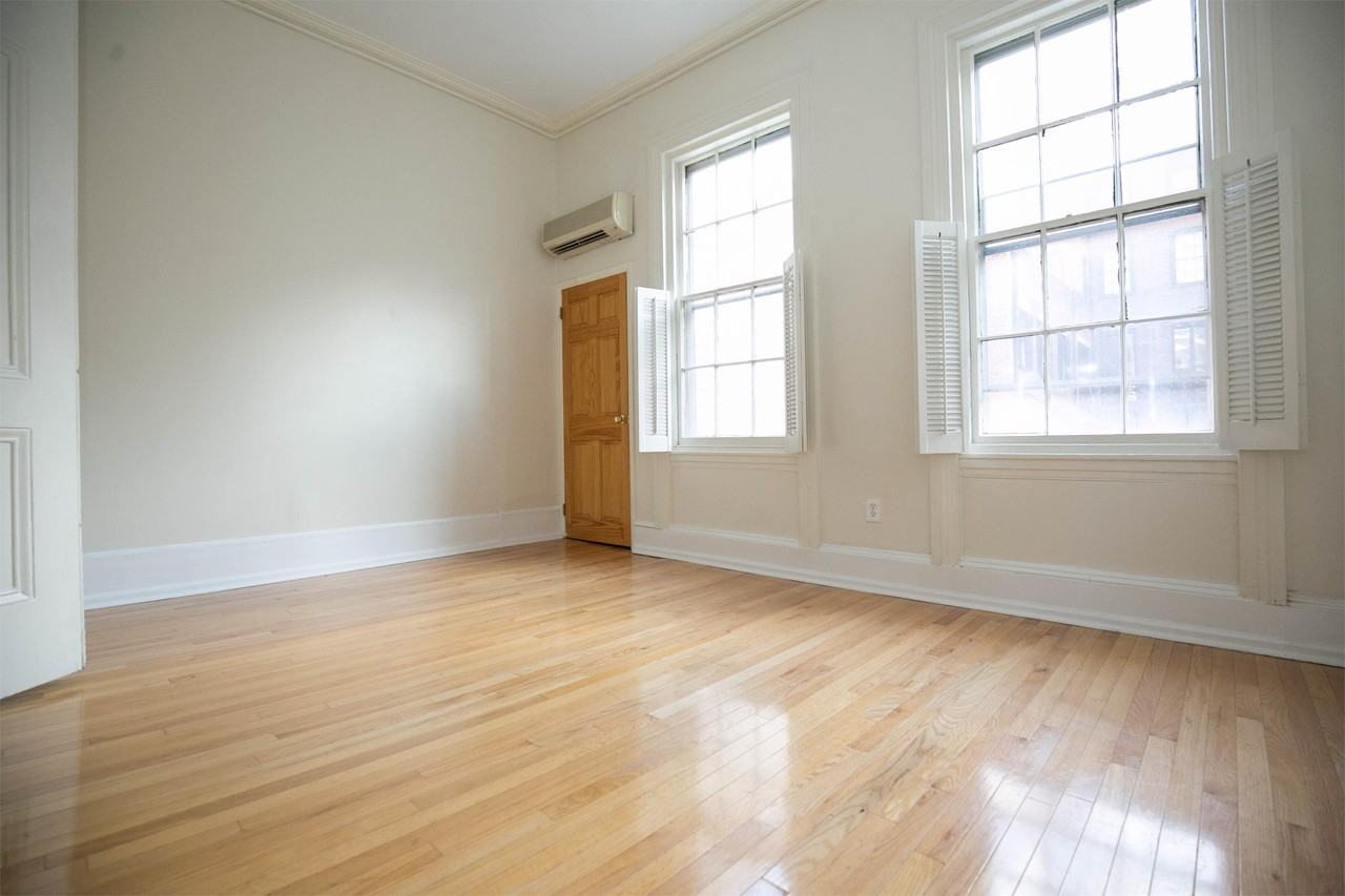 1814 Spruce St Apt 2r #2R - Photo 5 of 15