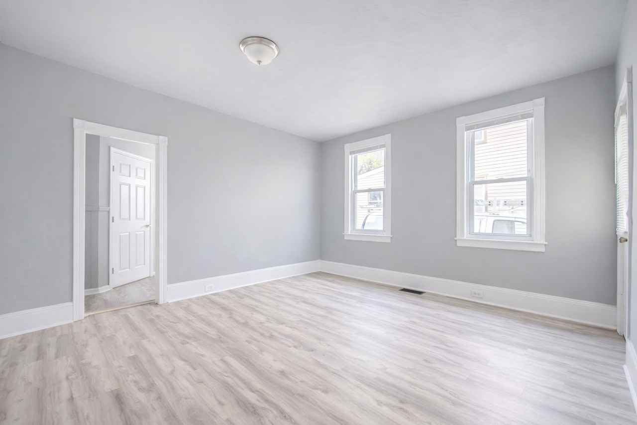424 Kossuth St #1 - Photo 6 of 12