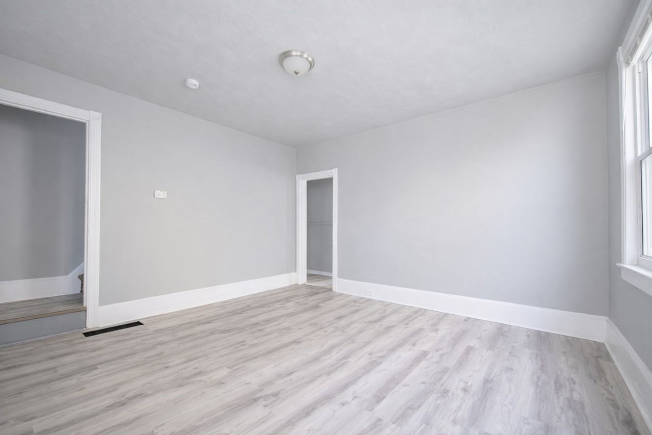 424 Kossuth St #1 - Photo 7 of 12