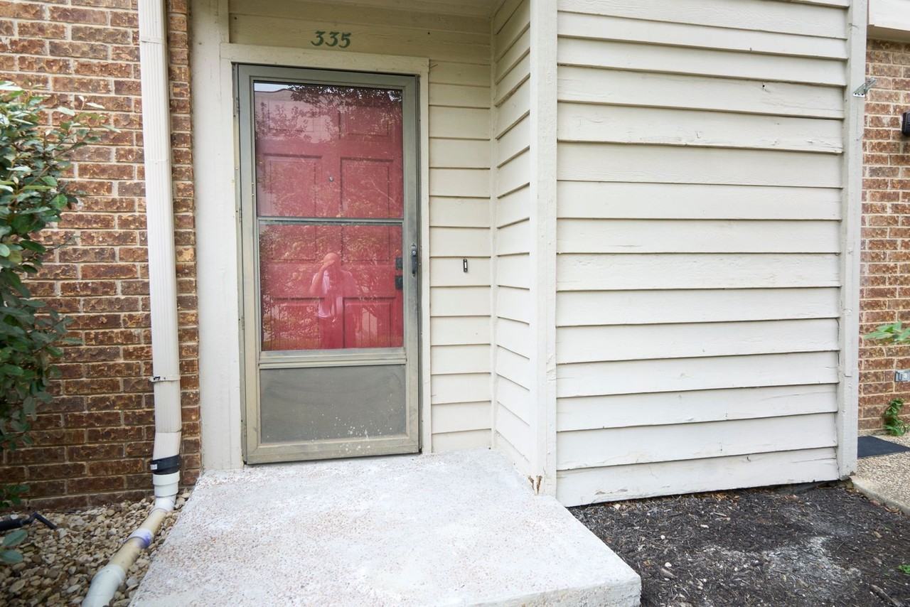 335 Harmony Ct - Photo 2 of 32