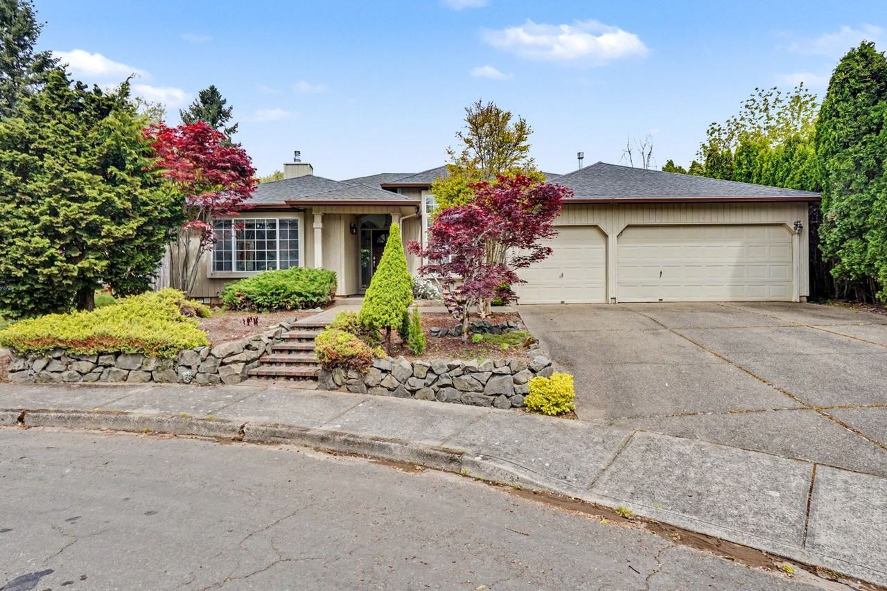 2217 Juliet Ct S - Photo 4 of 50