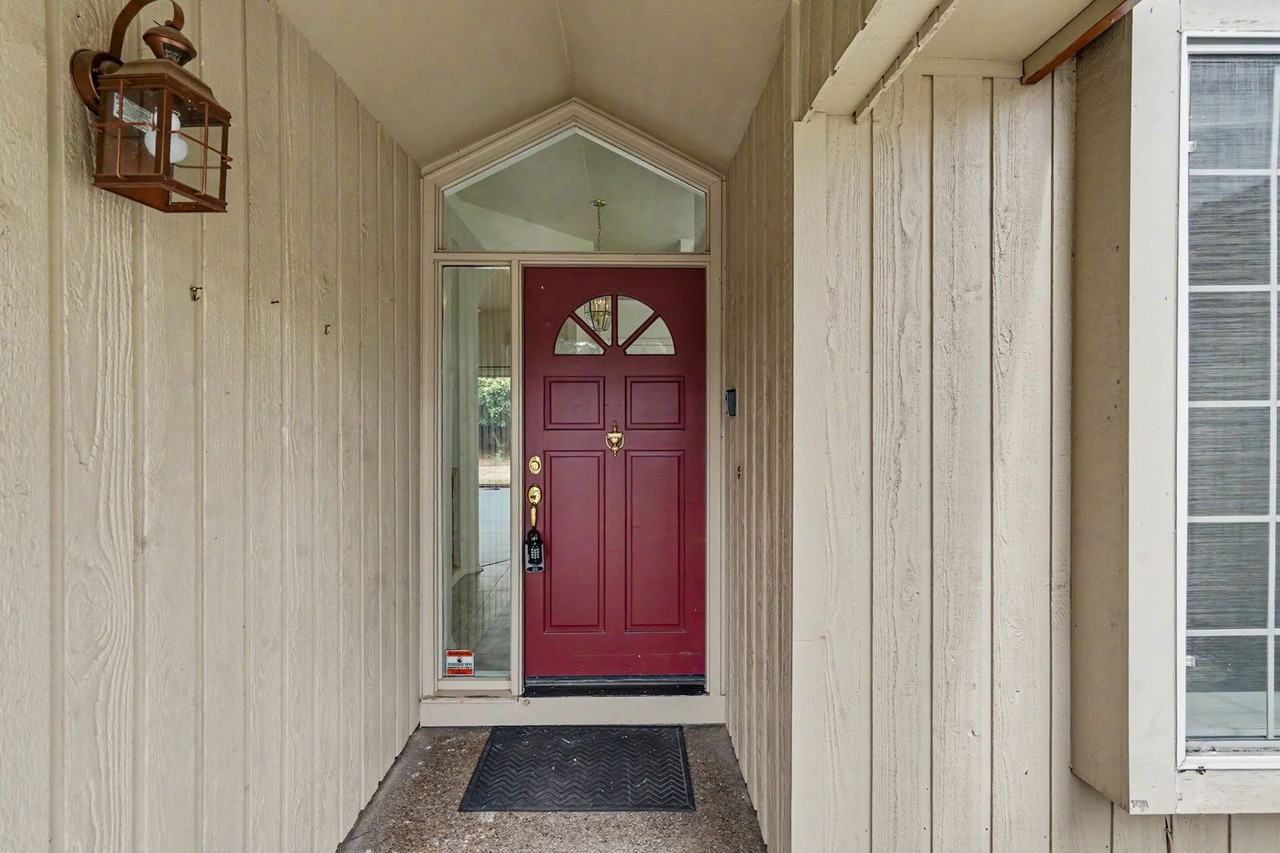 2217 Juliet Ct S - Photo 7 of 50