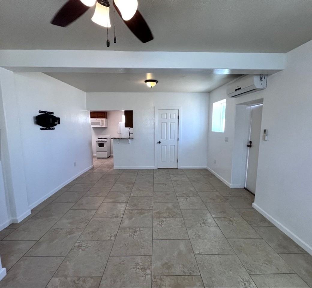 3713 S 7th Ave - Photo 3 of 15