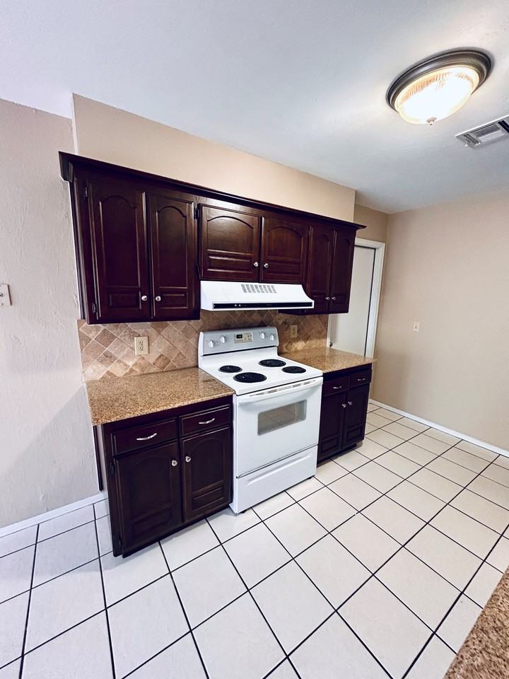 530 Wild Wind Rd #1 - Photo 7 of 23