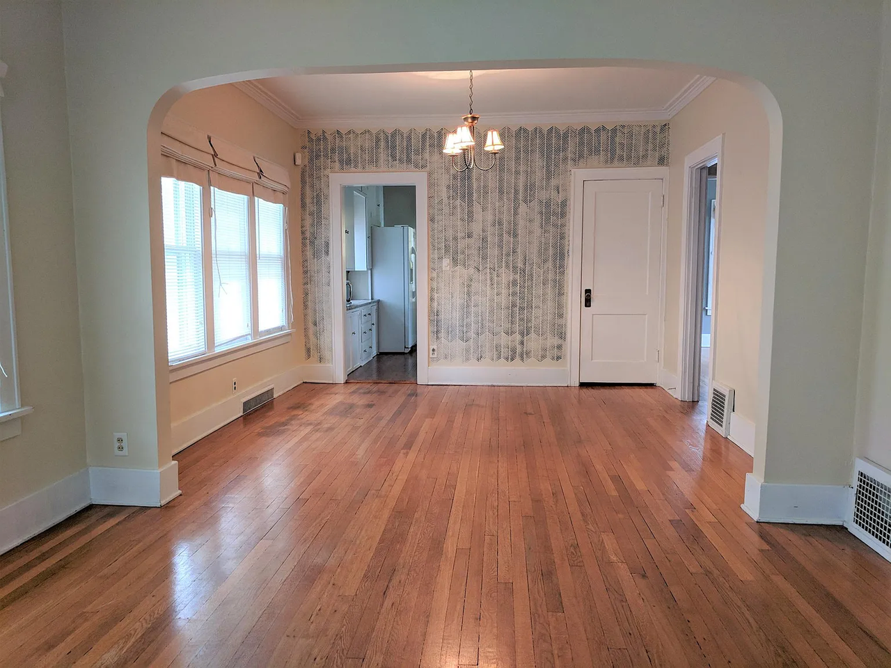 4228 Mayberry St - Photo 4 of 15