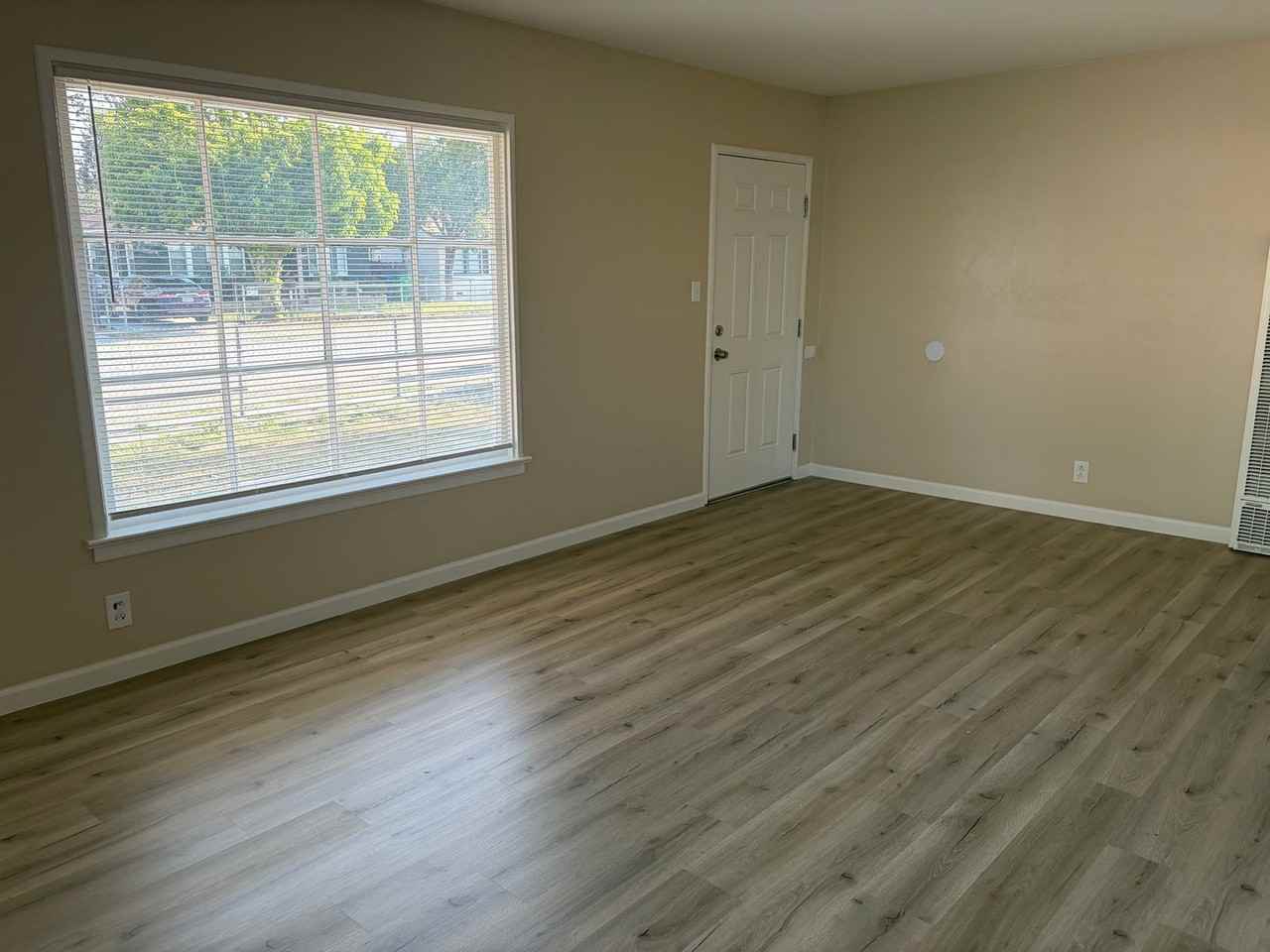 706 Huskey Dr - Photo 6 of 21