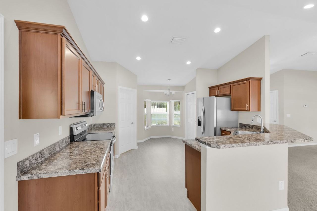 11302 Sw 62nd Cir - Photo 7 of 30