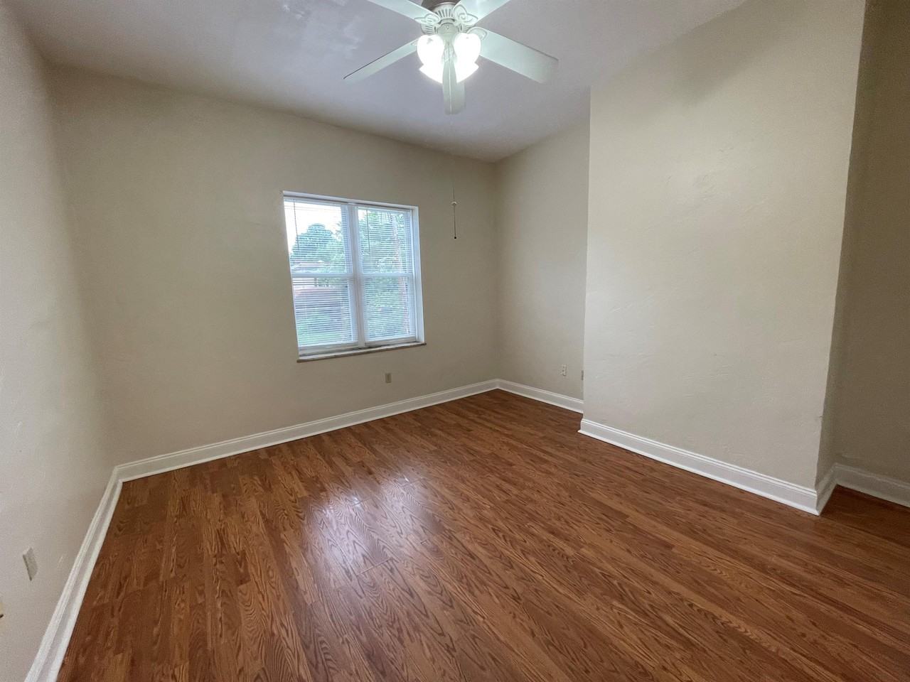 6727 Thomas Blvd #2 - Photo 5 of 20
