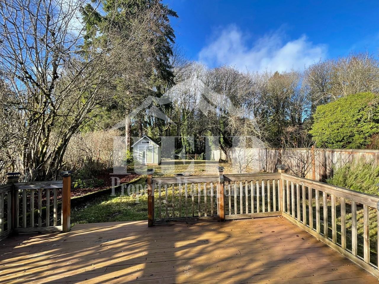 1185 Shorewood Dr - Photo 6 of 36