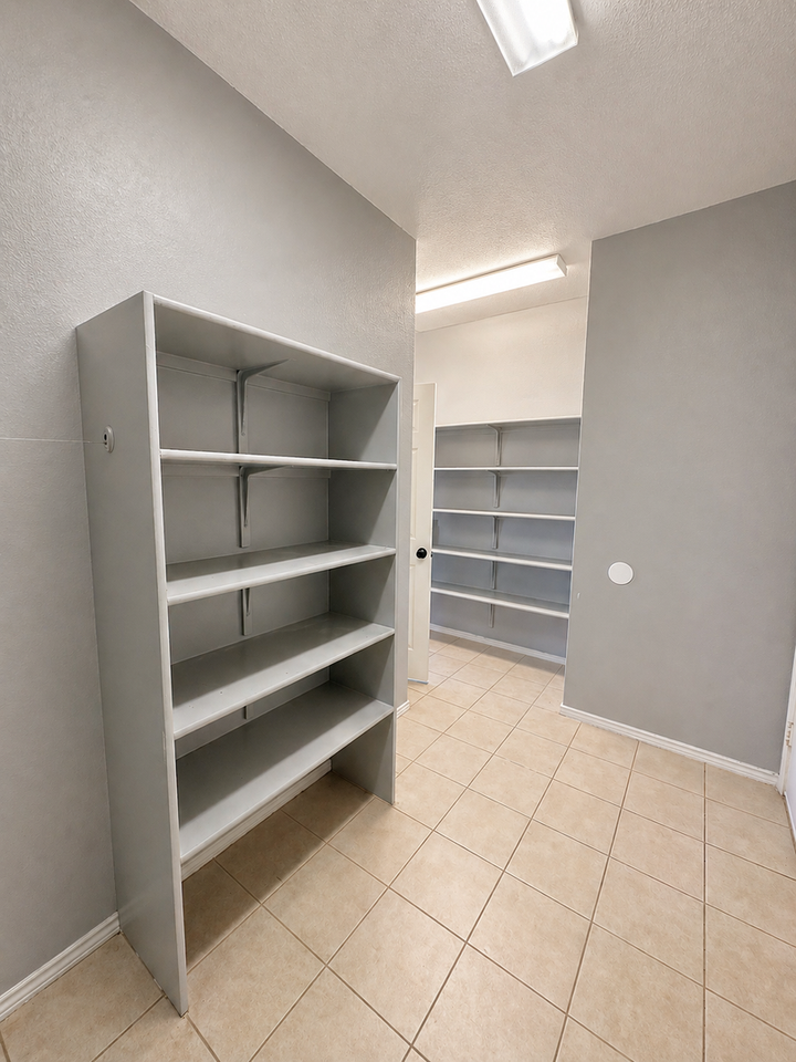 4809 Willamette Ln - Photo 5 of 19