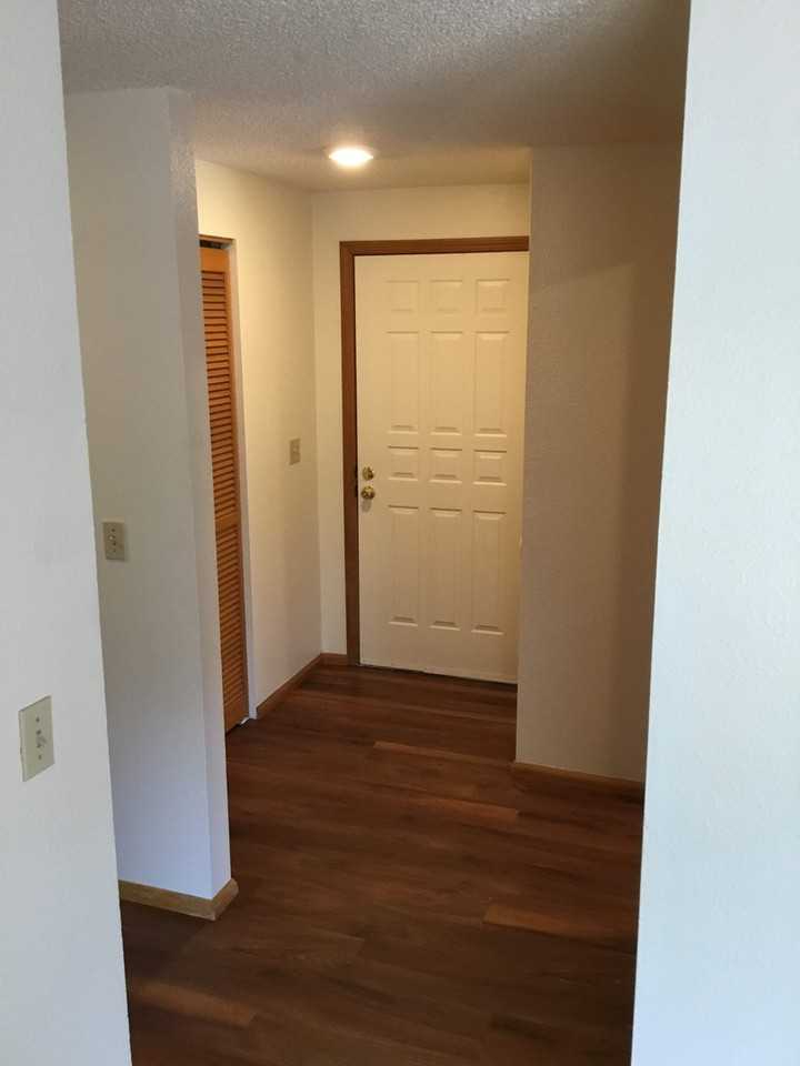 1740 Balboa St - Photo 4 of 17