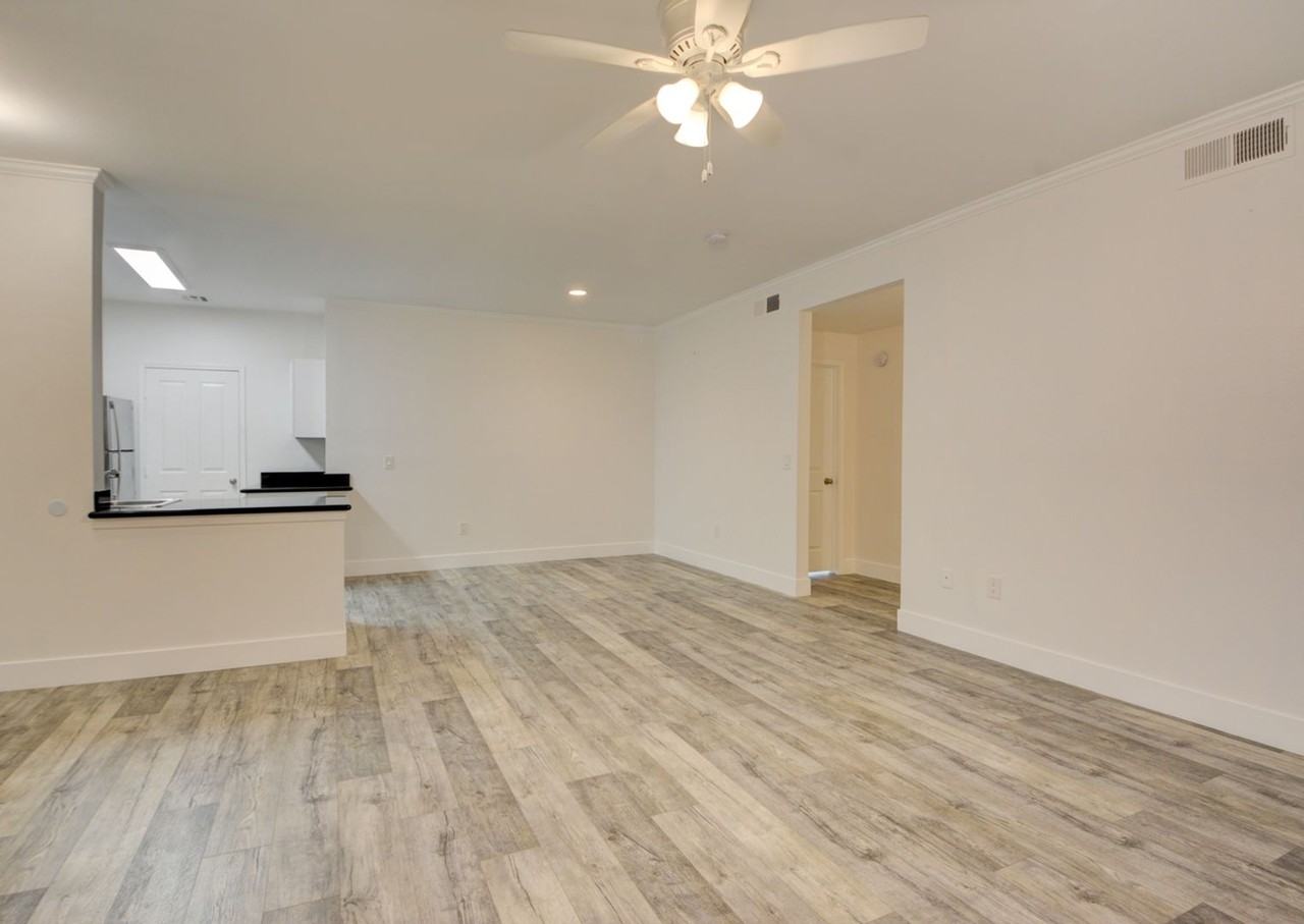 2900 Sunridge Heights Pkwy #321 - Photo 4 of 33