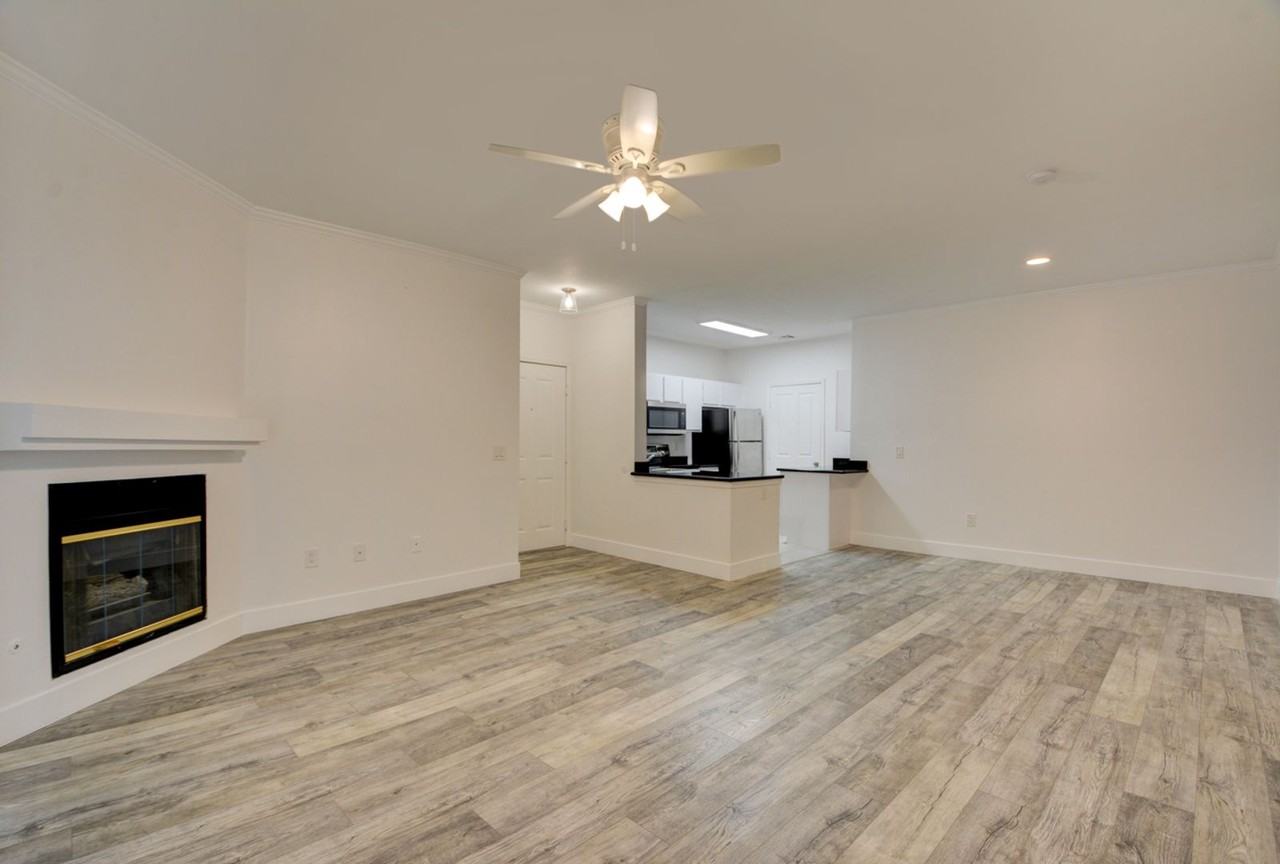 2900 Sunridge Heights Pkwy #321 - Photo 5 of 33