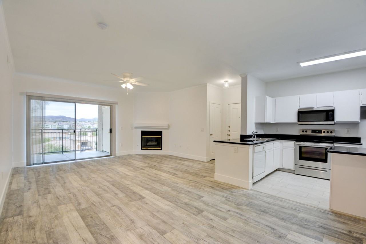 2900 Sunridge Heights Pkwy #321 - Photo 6 of 33
