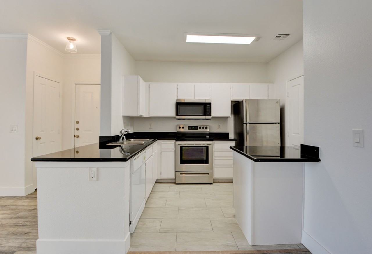 2900 Sunridge Heights Pkwy #321 - Photo 7 of 33