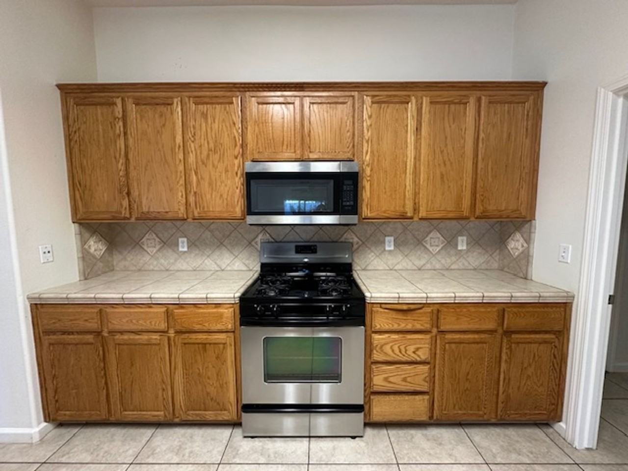 1946 E Sandalwood Ave - Photo 6 of 15