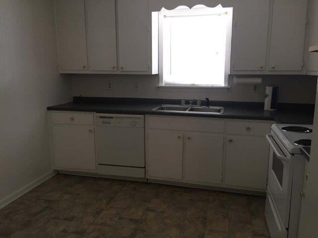 130 Graylynn Dr - Photo 4 of 12