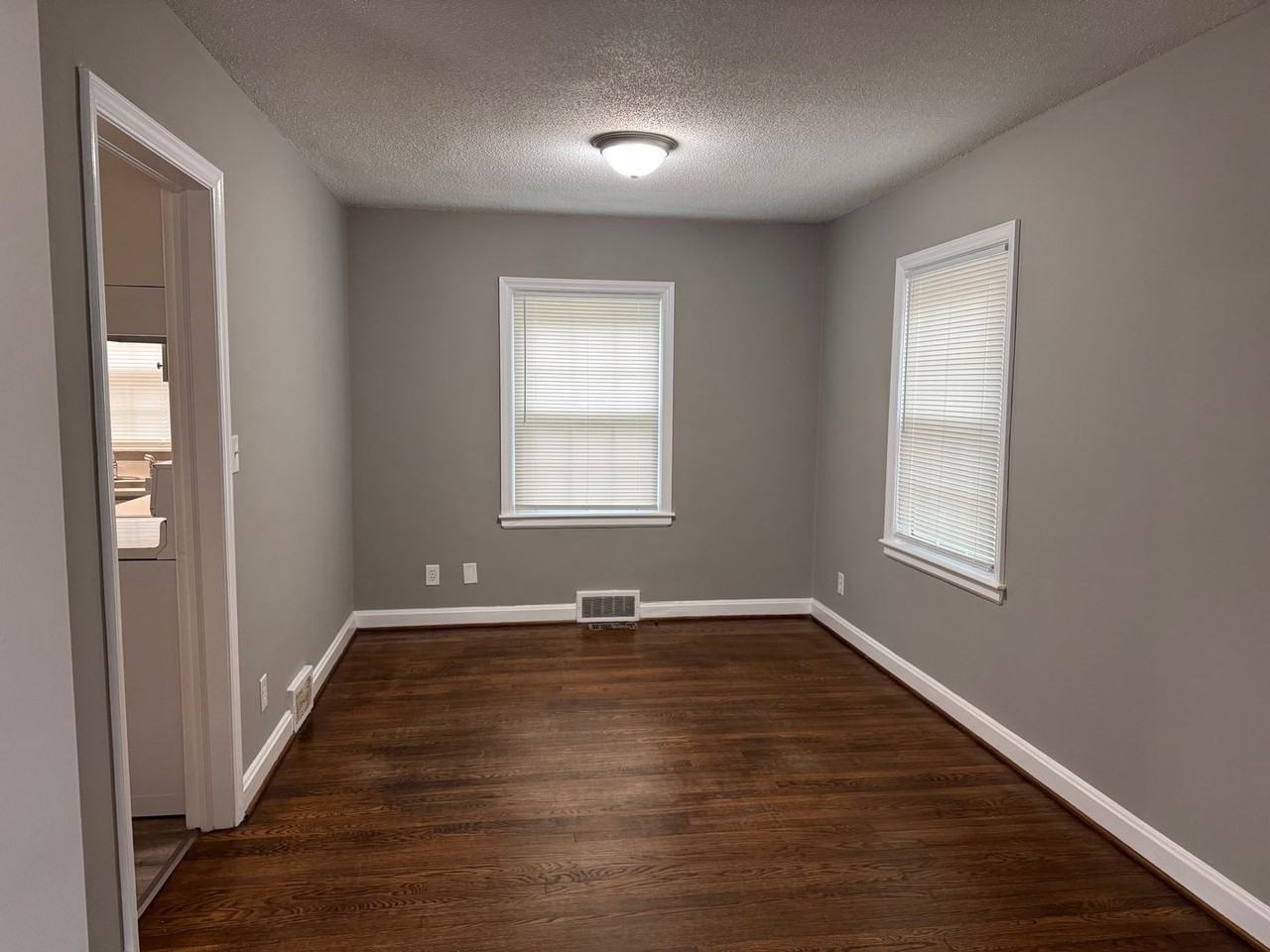 455 E Kivett St - Photo 5 of 26