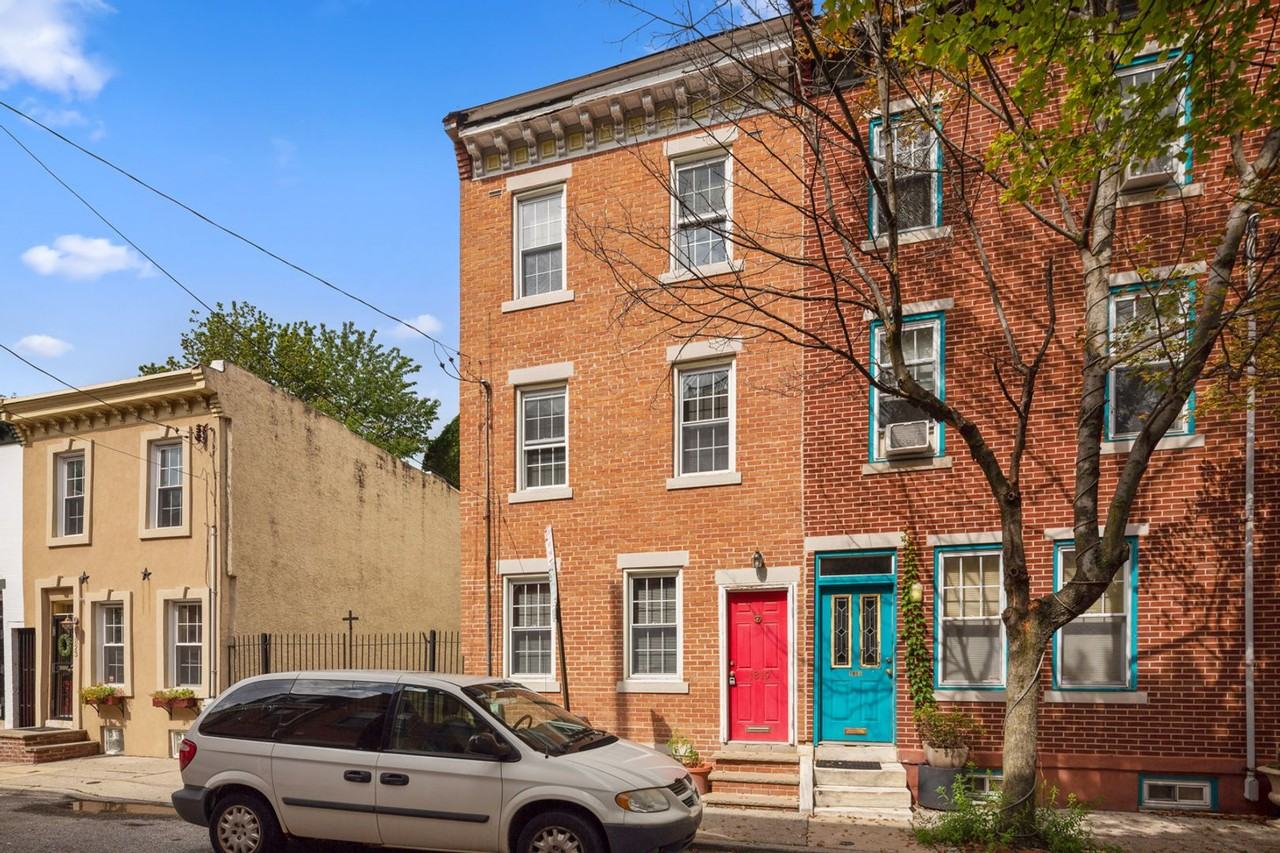 1819 Pemberton St - Photo 2 of 18