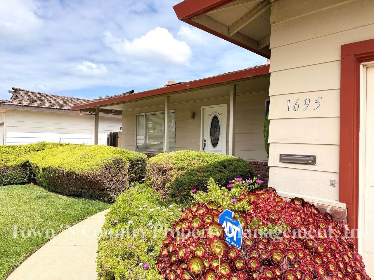 1695 Cupertino Way - Photo 2 of 23