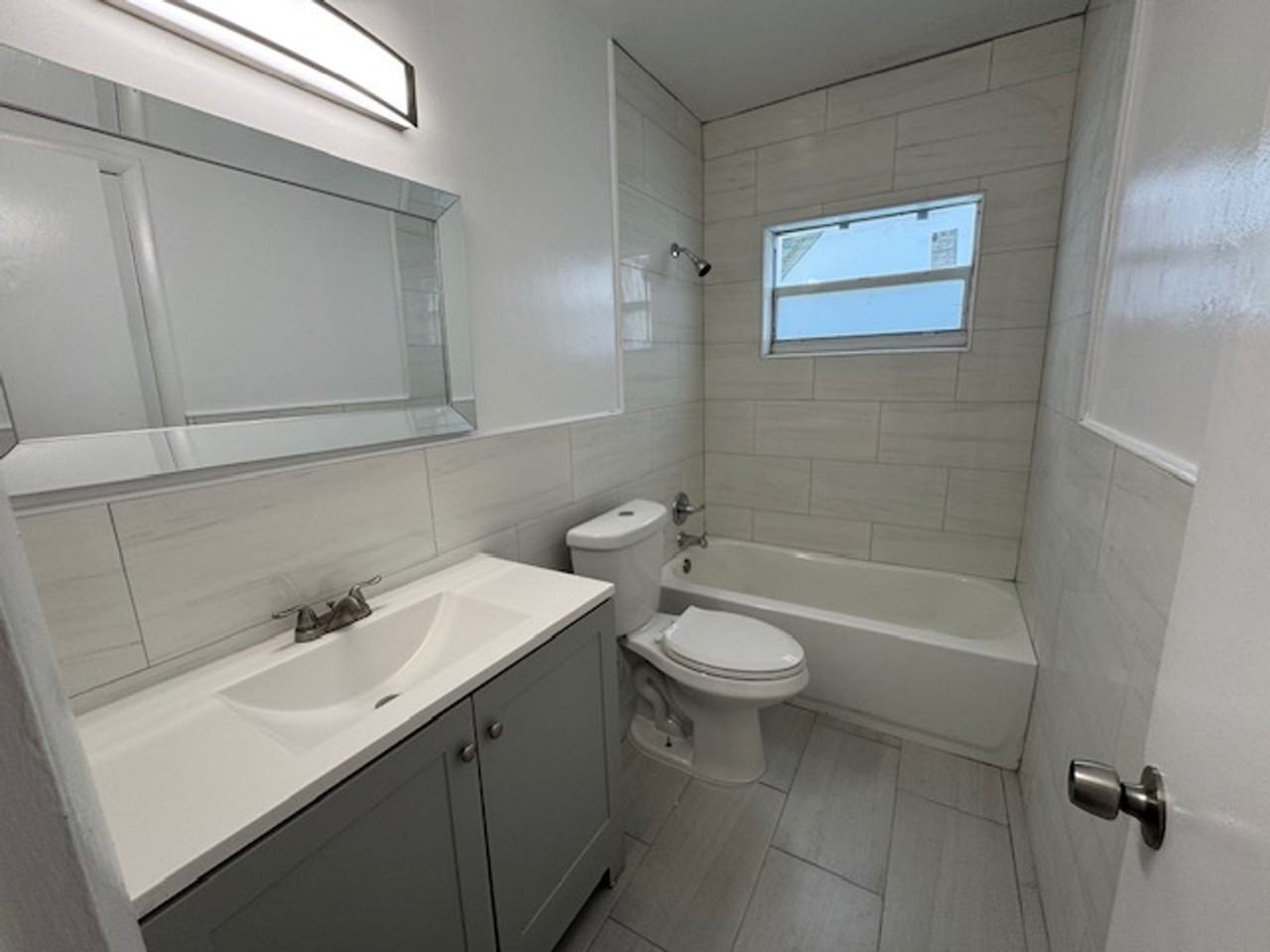 3720 SW 59 Ave - Photo 6 of 7