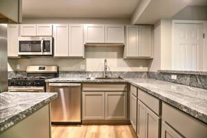 featured image of 1175 Glenda Way