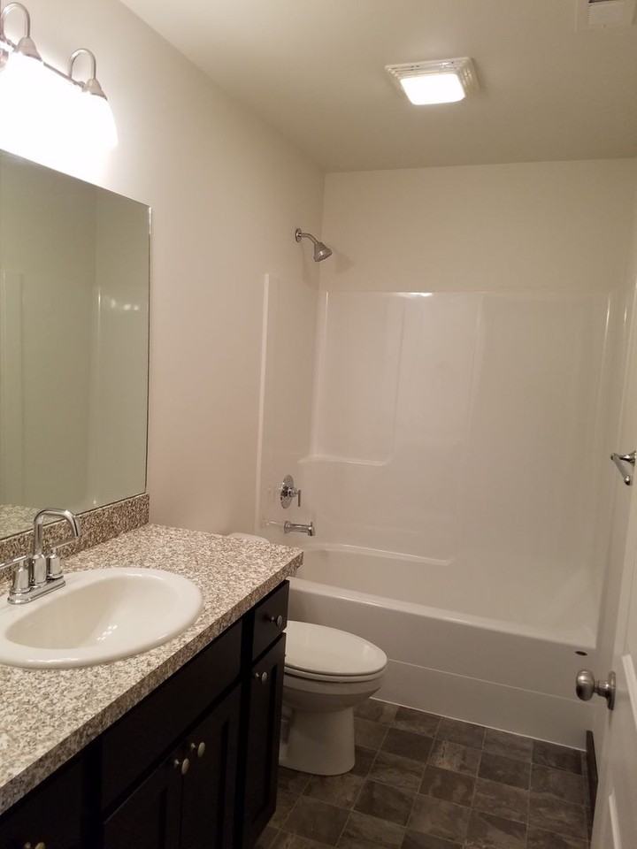 1512 Butler Creek Ave #C - Photo 5 of 19