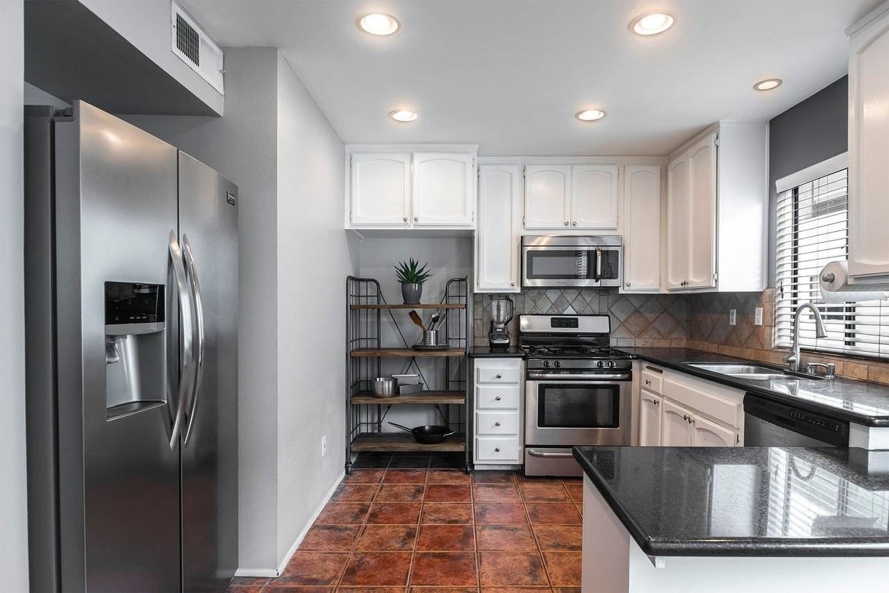 19355 Sherman Way - Photo 4 of 13