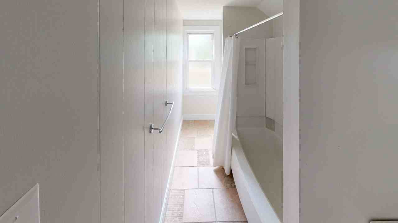 254 Orchard St #3 - Photo 7 of 11