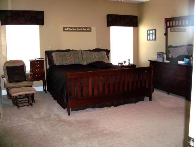 411 Delia Dr - Photo 4 of 7