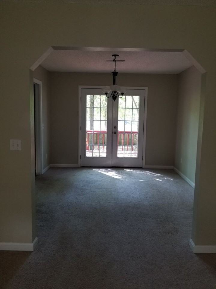 1921 Redhawk Dr - Photo 3 of 24