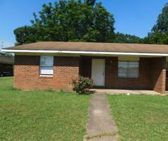 featured image of 715 Richardson St