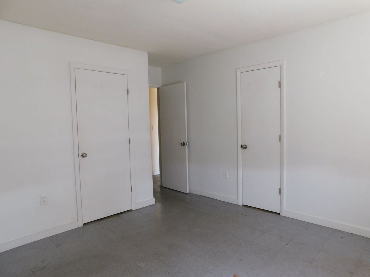 715 Richardson St - Photo 4 of 6