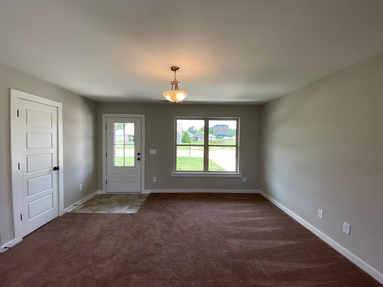 124 Sunlight Cir - Photo 7 of 17
