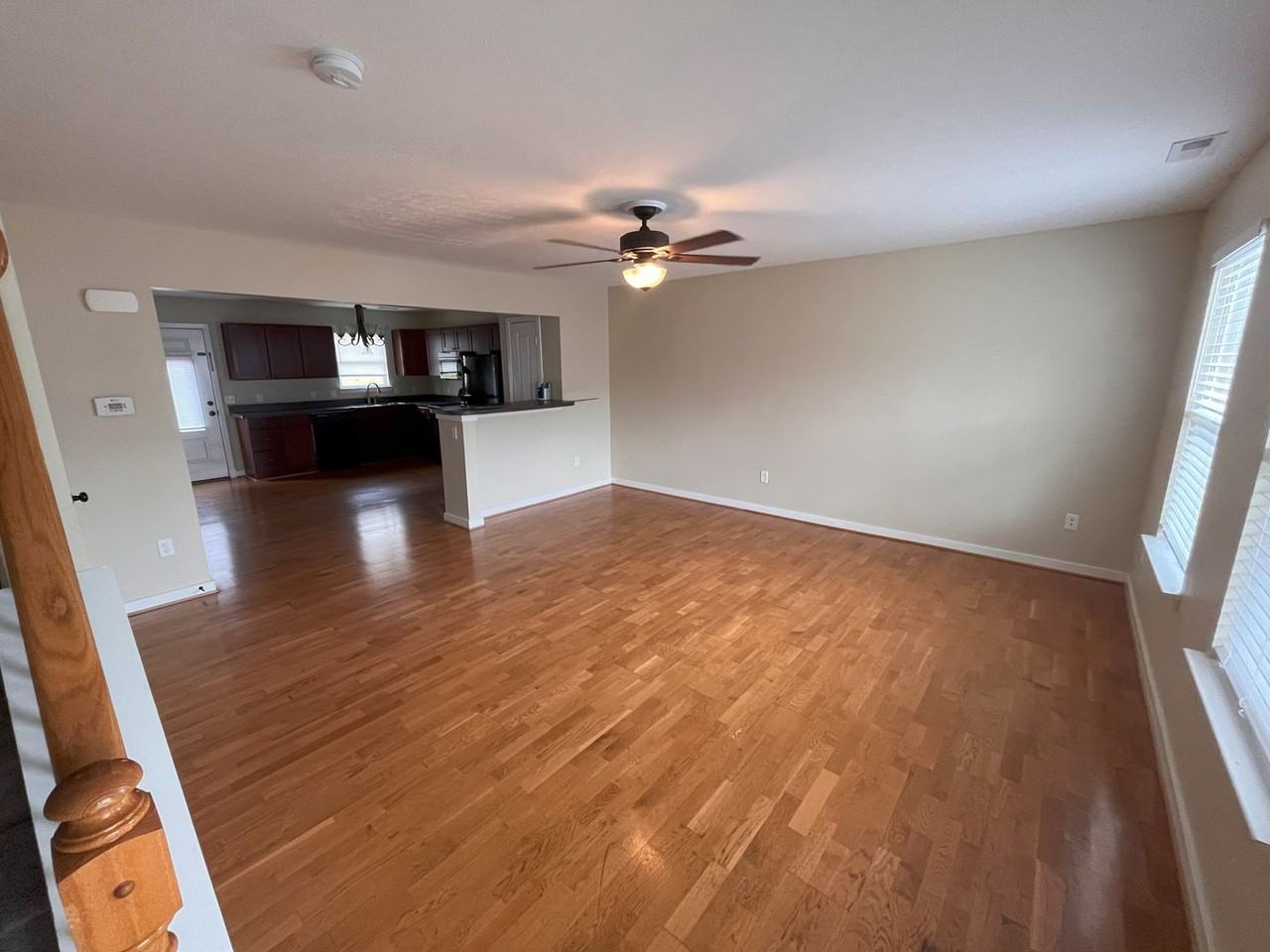 1231 Poets Ct - Photo 2 of 12