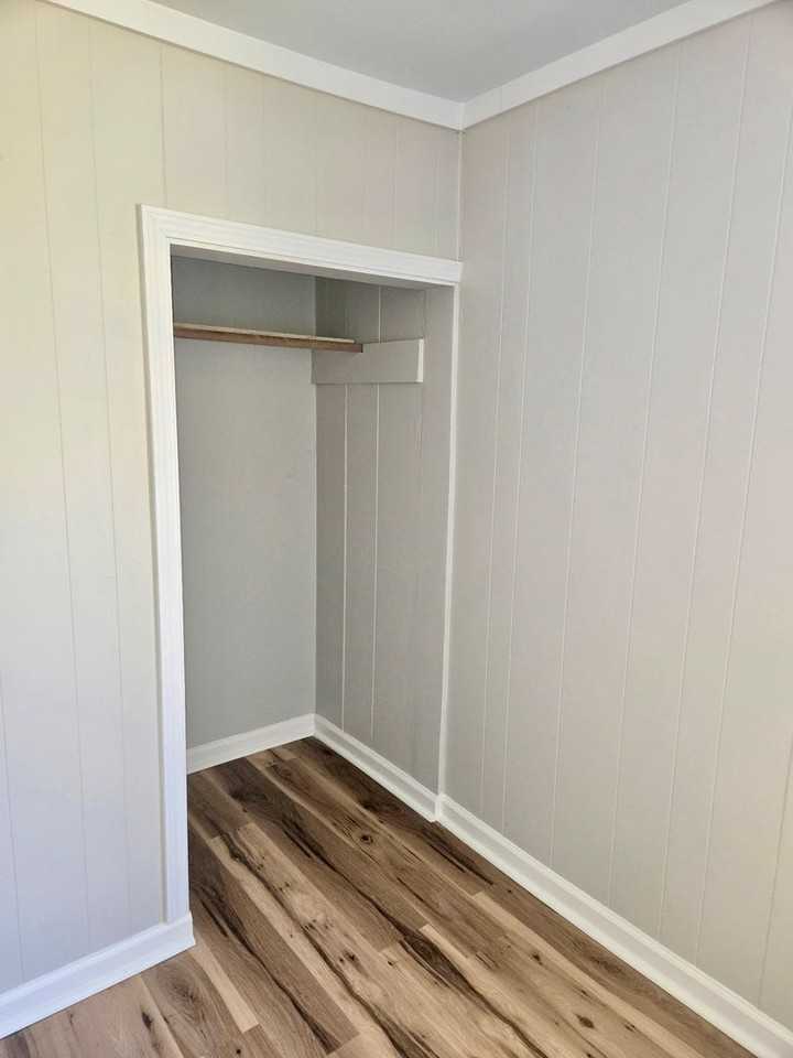 9521 E Ferry St - Photo 5 of 12