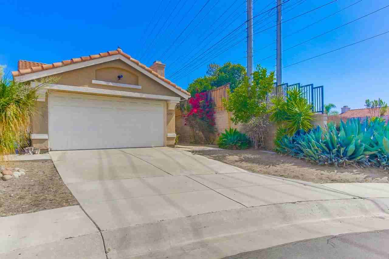 7290 Dancy Rd - Photo 2 of 50