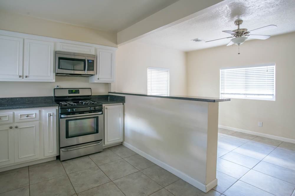 1846 Henry Cir Sw - Photo 5 of 50